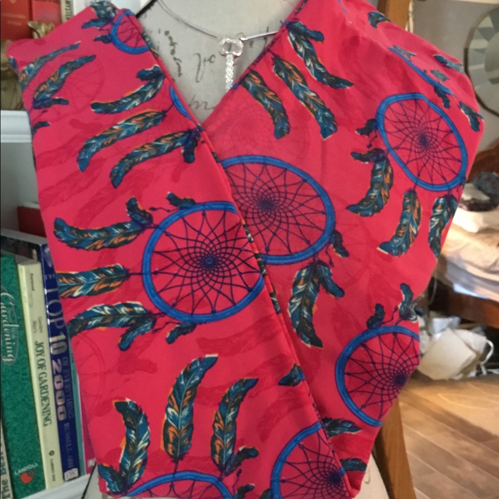 LuLaRoe OS dream catcher leggings